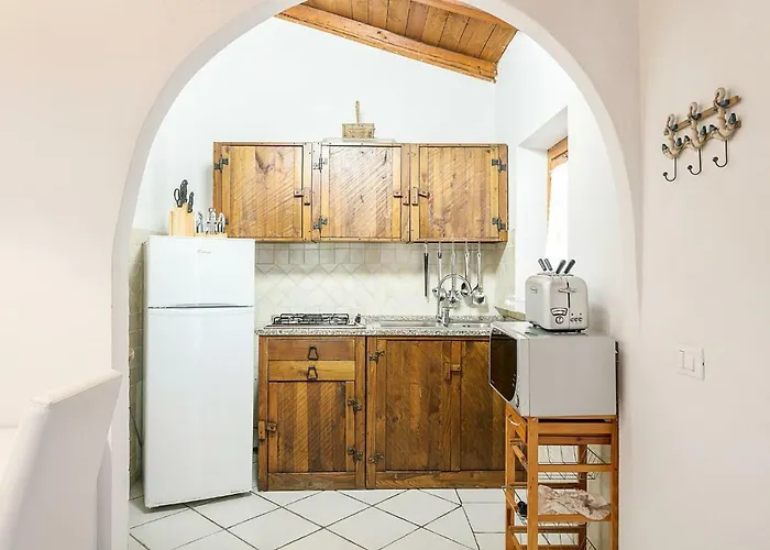 Capo Schiera Le Mimose Арцакена