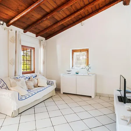 Capo Schiera Le Mimose Holiday home Arzachena